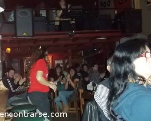 9461 9 NOcHe EntRe AmiGos y BLueS-