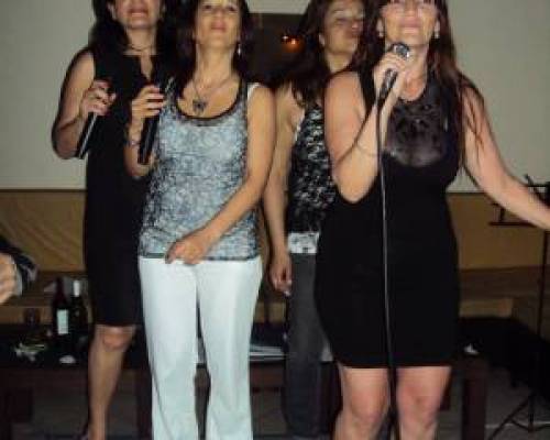 Lindas !!!!!!! :Encuentro Grupal CENA-SHOW-KARAOKE-BAILE