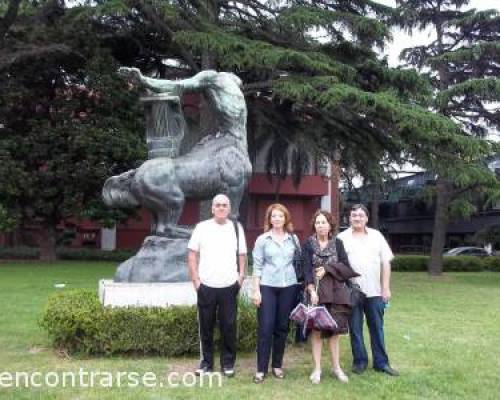 9506 5 CURIOSIDADES DE LOS MONUMENTOS-DE RECOLETA A PALERMO -POR LA JONES 