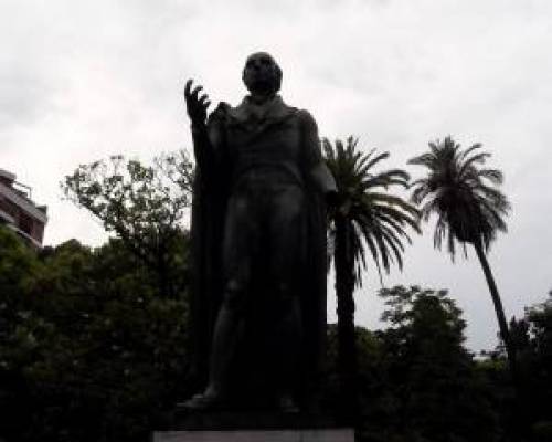 9506 9 CURIOSIDADES DE LOS MONUMENTOS-DE RECOLETA A PALERMO -POR LA JONES 