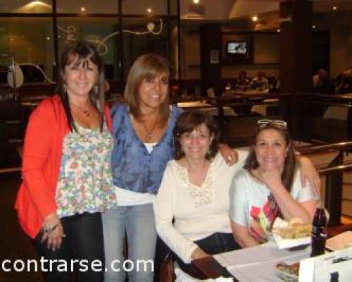 hermosasssssssss mujeres!!!! un ramillete perfecto!!!! :Encuentro Grupal Cafecito **Zona Norte**   NOCHE DE TAROT