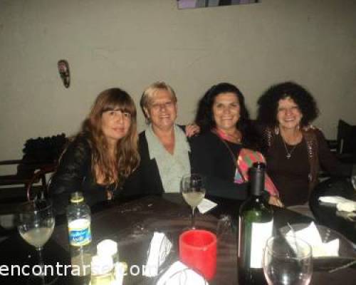 10039 14 NOS REUNIMOS PARA CHARLAR, COMER, CELEBRAR LOS CUMPLES Y BRINDAR!!! Ciudad