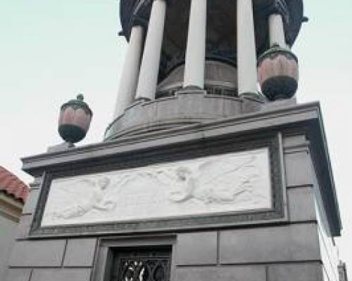 10053 70 CEMENTERIO DE LA RECOLETA POR LA JONES