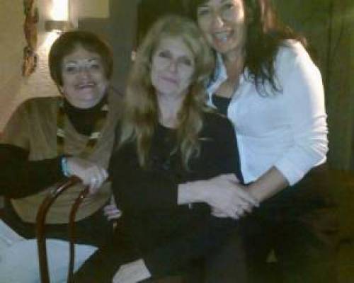 10145 1 NOS REUNIMOS PARA CHARLAR, COMER, CELEBRAR LOS CUMPLES Y BRINDAR!!!