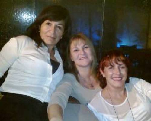 10145 10 NOS REUNIMOS PARA CHARLAR, COMER, CELEBRAR LOS CUMPLES Y BRINDAR!!!