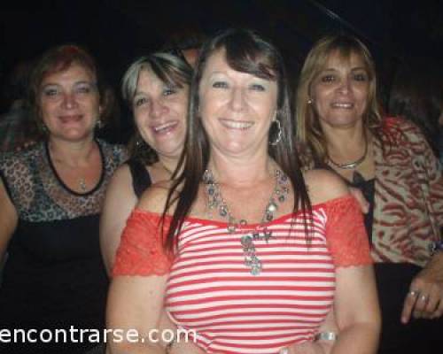 10190 59 EN EL DIA DE LA PATRIA FESTEJAMOS CENANDO Y BAILANDO EN DEL PRADO- festejaremos los cumples deHERA64-RINA_D-LILYSNET-ARIS