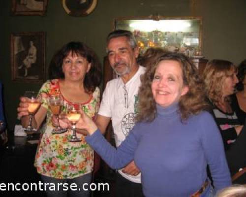 10269 68 Chin, chin chicos y buen año para Uds. !