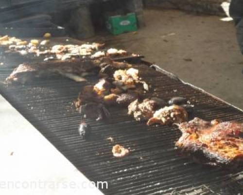 10284 22 LO QUE QUEDO DE LA PARRILLADA