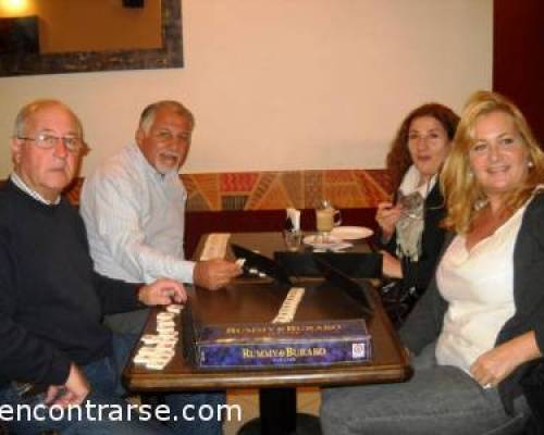 Otra mesa de burakeros :Encuentro Grupal ¡¡¡NUESTRO TRADICIONAL CAMPEONATO DE TRUCO!!! Generala, Burako y Otros Deportes Extremos