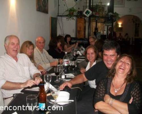 Hay amigo..... me haces reir tanto..... :Encuentro Grupal Nos reunimos en Caballito, cerca de todos