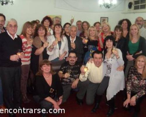 10527 26 COMIDAS DEL MUNDO- CENTRO NAVARRO de BUENOS AIRES Por la Jones