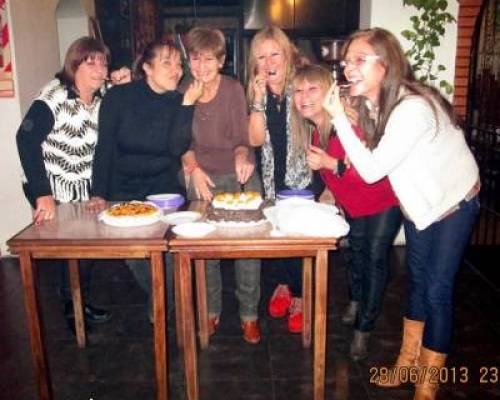 10651 34 CURIOSA, MARIJU y LUNITA-DE-ABRIL, tambièn festejan sus cumples en el Club de Los