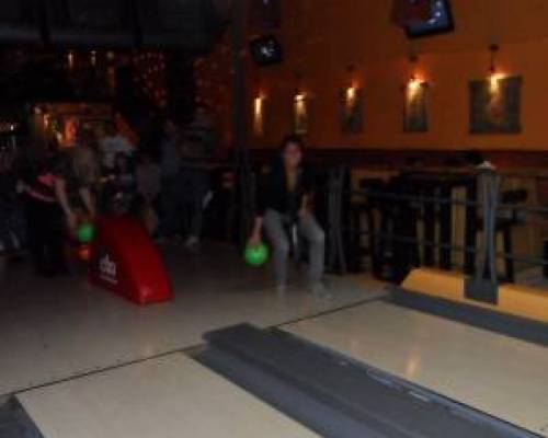 10675 32 BOWLING  DE DOMINGO EN FLORES !!!!