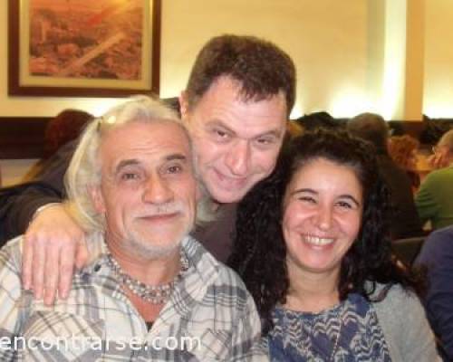 Sì , sì , son los tres re piolas !!!!!!!! :Encuentro Grupal LA TERTULIA DE LOS JUEVES EN DEVOTO EN QUATTRO MORI- (QM) 