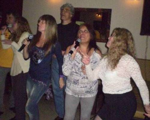 11001 20 CENA-SHOW-KARAOKE Y BAILE