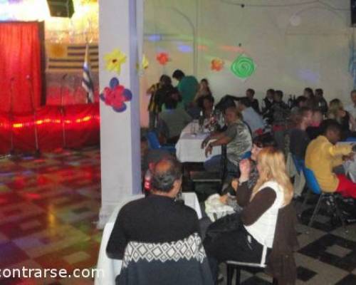11092 8 CANDOMBE, PLENA, SALSA Y ROCK & ROLL