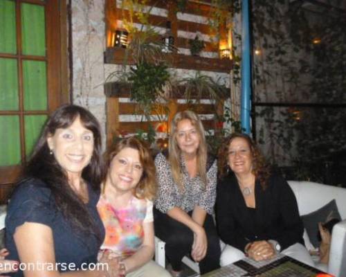 las divinas con la del cumple  .... :Encuentro Grupal FESTIN EN CINCUENTA NOVENTA Palermo Soho con LA JONES 
