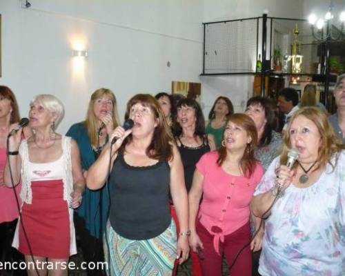 11268 17 VENI Y DIFRUTA DE NUESTRO KARAOKE Y BAILE EN EL CLUB OESTE CERCA DE TODOS