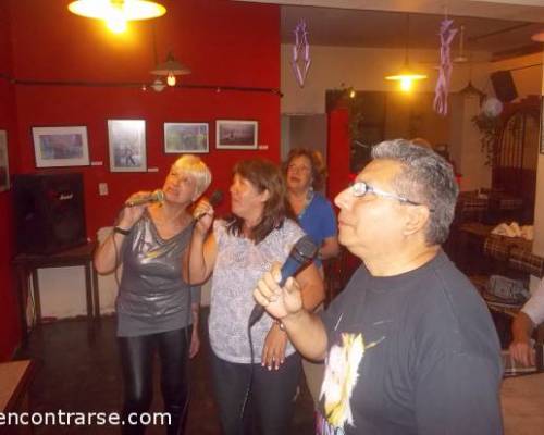 11437 21 VENI Y DIFRUTA DE NUESTRO KARAOKE EN EL RESTO BAR CLADD. EN BOEDO 325, CAP CERCA DE TODOS,!