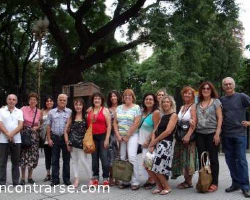 9823 1 SECRETO POR LAS CALLES DE RECOLETA POR LA JONES