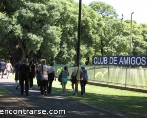 9875 2 En febrero nos quedamos caminando en el rioba