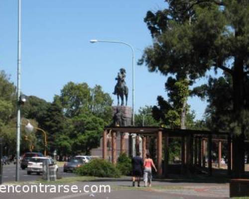 9875 5 En febrero nos quedamos caminando en el rioba