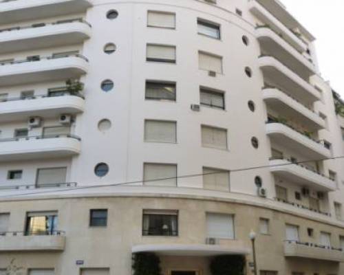 11639 4 AVENIDA ALVEAR -POR LA JONES 