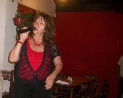 11696 13 VENI Y DIFRUTA DE NUESTRO KARAOKE EN EL RESTO BAR CLADD. EN BOEDO 325, CAP CERCA DE TODOS,!!!!