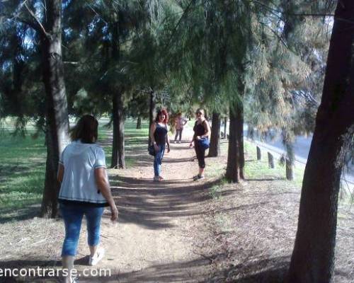 11945 15 Venis a caminar por el Parque General Paz?
