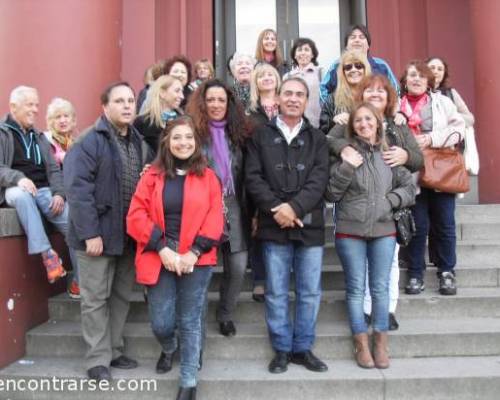 que lindo grupo!! :Encuentro Grupal  MUSEO NACIONAL DE BELLAS ARTES,1ERA. VISITA SIGLOS XII AL XIX ARTE EUROPEO.