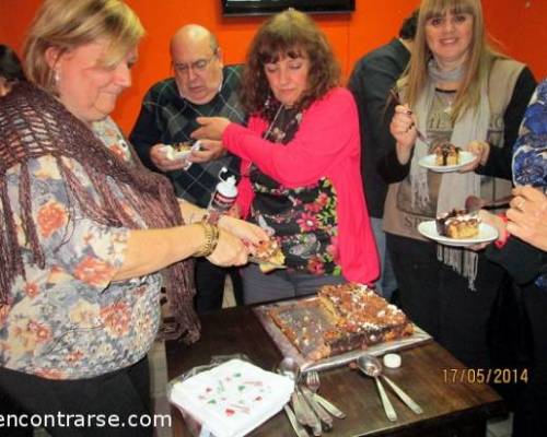 12223 37 ARIS FESTEJA SU CUMPLEAÑOS EN EL CLUB DE LOS VIERNES!!!