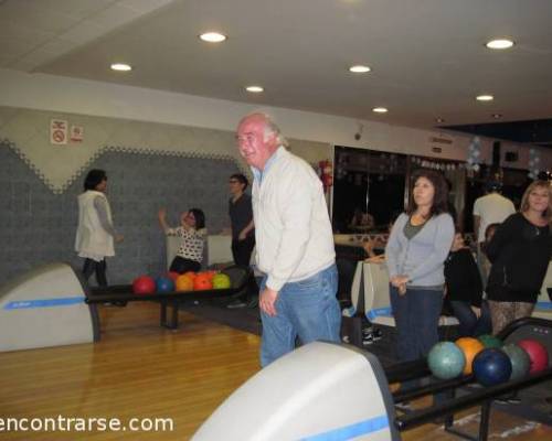 12284 13 ¡¡¡EL OESTE QUIERE COMPARTIR JUGAR AL BOWLING EN LA CABA!!!