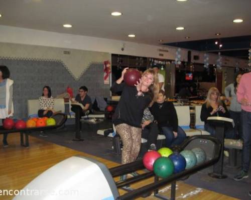 12284 15 ¡¡¡EL OESTE QUIERE COMPARTIR JUGAR AL BOWLING EN LA CABA!!!