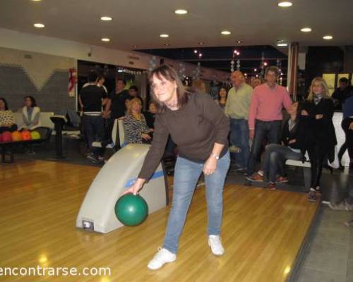 12284 16 ¡¡¡EL OESTE QUIERE COMPARTIR JUGAR AL BOWLING EN LA CABA!!!