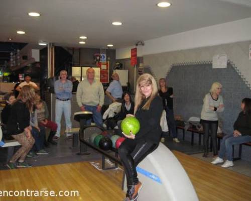 12284 32 ¡¡¡EL OESTE QUIERE COMPARTIR JUGAR AL BOWLING EN LA CABA!!!