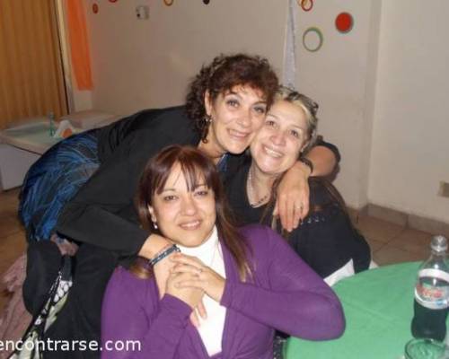 lindas!!!!! gracias por estar siempre! :Encuentro Grupal VENI A VER EL 1º PARTIDO DE LA SELECCIÓN EN PANTALLA GIGANTE Y DESPUES NOS QUEDAMOS A BAILAR!!!