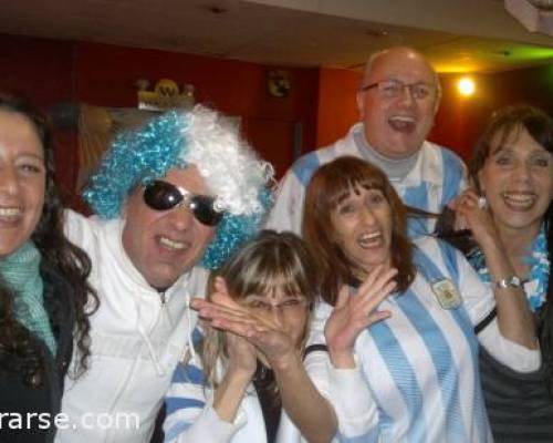 bravooooo!!!!!!....ya estamos en la finalllllll!!!!!!....mañana subimos más fotos de este encuentro inolvidable!!!! :Encuentro Grupal ALENTAMOS A NUESTRA SELECCION EN SEMIFINALES!!!!!!