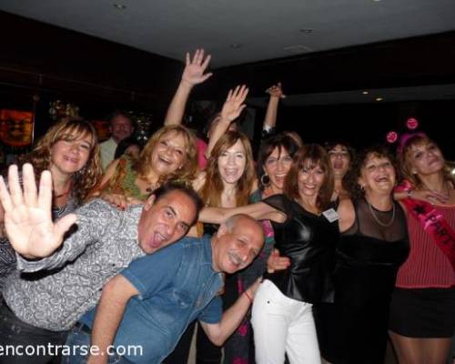 Genial !!! :Encuentro Grupal Cumple de Bettina en CHAMPS ELYSEES