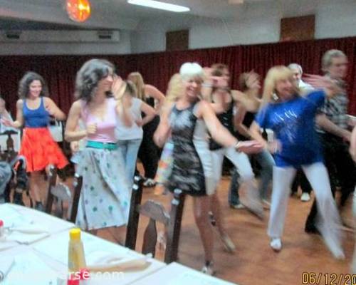 EL MENEAÍTO  SIEMPRE PROVOCA AL MOVIMIENTO.... :Encuentro Grupal AGUAMAR1960 festeja su cumpleaños en EL CLUB DE LOS VIERNES!!!