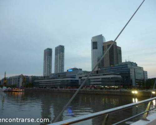 13029 12 PUERTO MADERO NOCTURNA POR LA JONES