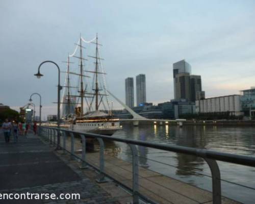 13029 8 PUERTO MADERO NOCTURNA POR LA JONES