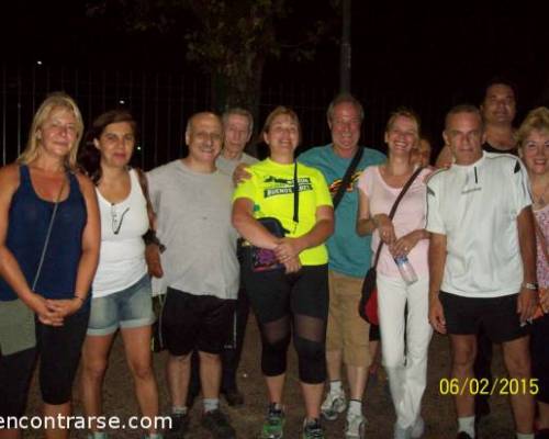 Despues de la actividad, canasaditos y felices !! :Encuentro Grupal " Caminata en el Parque Centenario " ( Los Endorfina2)