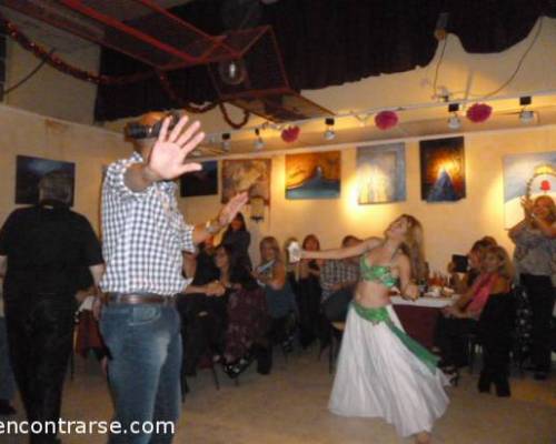 13256 88 CENA SHOW GRIEGO ARMENIO PARA BAILAR Y COMER-EN ANUSH -DE FLORES 