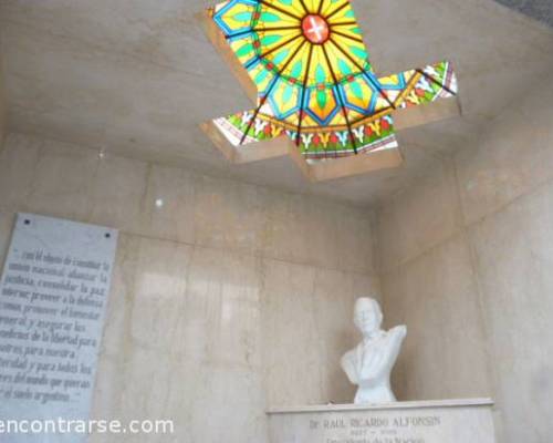 13284 29 CEMENTERIO DE LA RECOLETA POR LA JONES