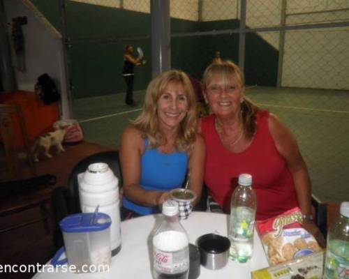 13420 35 ** Jugamos al Padel ?? **