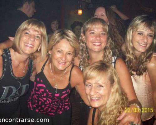 Qué linda foto con todas las rubias!!! :Encuentro Grupal " Vamos a bailar a La Ventola...¿ nos acompañas ? "