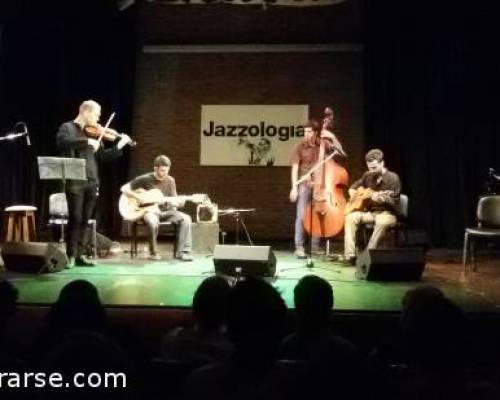 13620 23 JAZZOLOGÍA - XIII FESTIVAL INTERNACIONAL DJANGO ARGENTINA 2015