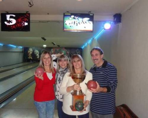 13631 14 VAMOS A JUGAR AL BOWLING ENTRE AMIGOS!!!