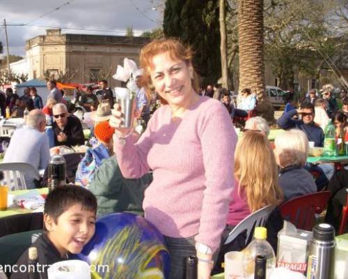 gallega y su bebe , gran pibe un lujo de comportamiento :Encuentro Grupal FIESTA NACIONAL DEL LOCRO Y LA EMPANADA