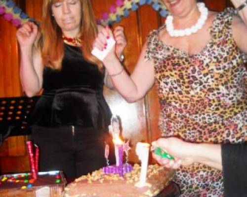 Feliz Cumple, chicas! :Encuentro Grupal ""LO PROMETIDO ""FIESTA DE DISFRACES CON KARAOKE!